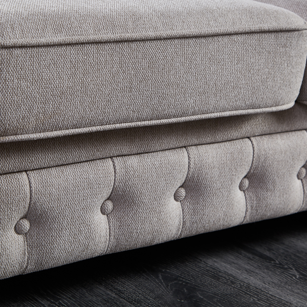 Chesterfield sofa in linen fabric (Light Grey) - Image 7