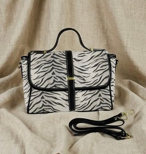 Bugzy Milan Leather Satchel-Brown Bag - Image 3